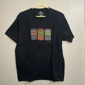 Black Uniqlo x Andy Warhol soup can pop art short sleeve tee